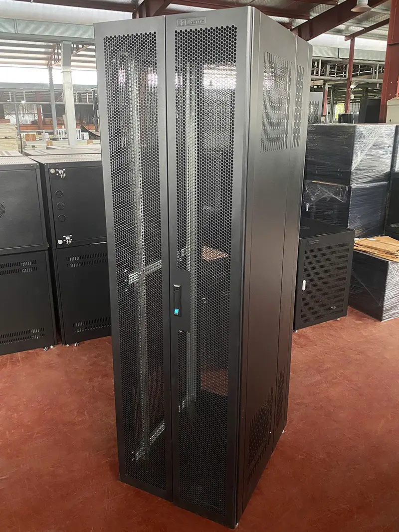 tủ rack phổ dụng 42U tủ rack phổ dụng 42U