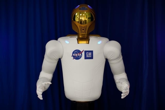 NASA: Robot hình người “định cư” trên trạm không gian ISS