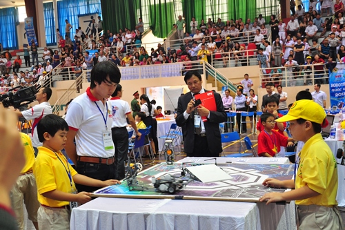 Ngày 23/11 diễn ra cuộc thi Robotics quốc tế 2013 tại Philippines