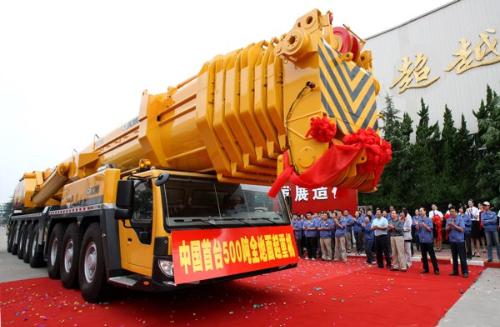 Trung Quốc chế tạo thành công cần trục 1.000 tấn